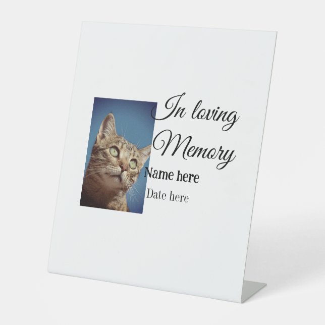 Fügen Sie dem liebenden Gedächtnistraining den Nam Sockelschild (Vorderseite)