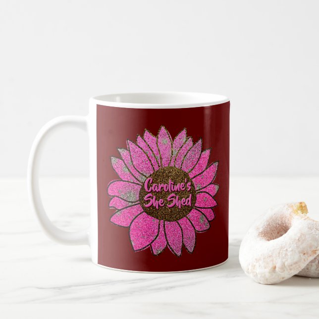 Fügen Sie den Text, den sie mit rosa Sonnenblumen  Kaffeetasse (Mit Donut)