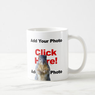Fügen Sie ein individuelles Eichhörnchen-Photobomb Kaffeetasse