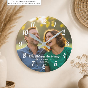 Fügen Sie Ihr eigenes Paar-Foto 25. Hochzeitstag h Runde Wanduhr