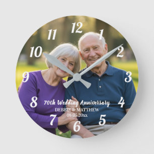 Fügen Sie Ihr eigenes Paar-Foto 70. Hochzeitstag h Runde Wanduhr