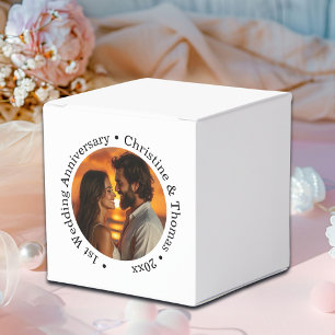 Fügen Sie Ihr eigenes Paar-Foto zum 1. Hochzeitsta Geschenkschachtel