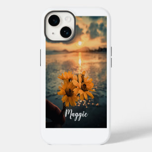 Fügen Sie Ihr eigenes schönes Foto hinzu Monogramm iPhone 14 Hülle