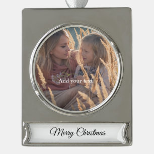 Fügen Sie Ihre Foto Weihnachten personalisiert hin Banner-Ornament Silber
