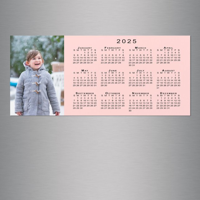 Fügen Sie Ihren Foto 2025 Kalender auf Coral Pink  Magnetkarte (Add Your Photo 2025 Calendar on Coral Pink Magnet in situ)