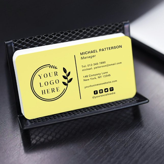 Fügen Sie Ihren Logo Social Media QR Code Corporat Visitenkarte (Von Creator hochgeladen)