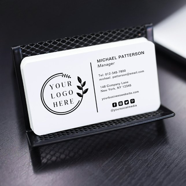 Fügen Sie Ihren Logo Social Media QR Code Corporat Visitenkarte (Von Creator hochgeladen)