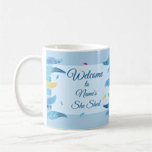 Fügen Sie Name Edit Text Sie Shed Boho Blue Feathe Kaffeetasse