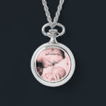 Fügen Sie unsere Foto Silver eWatch-Kette hinzu Armbanduhr<br><div class="desc">Diese silberne Armbanduhr ist bereit für Ihre individuelle Anpassung mit einem speziellen Bild. Macht ein perfektes Geschenk für jede Frau.</div>