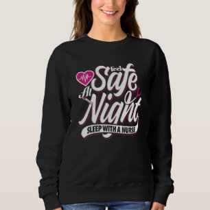Fühlen Sie sich beim Nachtschlafen mit einer Krank Sweatshirt