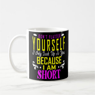 Fühlt euch nicht, schaut nur auf euch auf, weil kaffeetasse