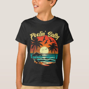 Fühlt sich salzig an Strand Sommerurlaub Vintage 7 T-Shirt