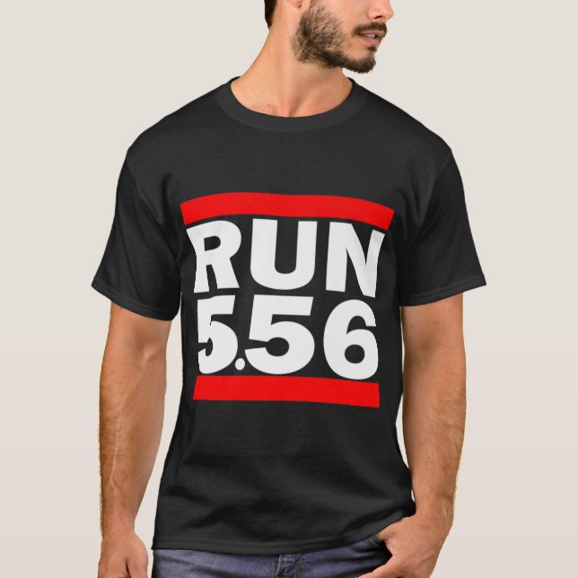 Führen Sie 5.56 Long Gun AR 15 Premium aus T-Shirt (Vorderseite)