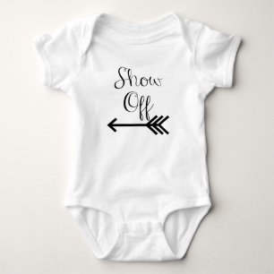 Führen Sie Doppelbodysuit vor Baby Strampler