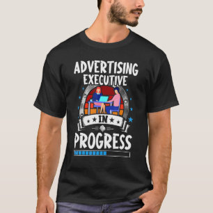 Führungskraft von Werbemaßnahmen für Praktikant T-Shirt