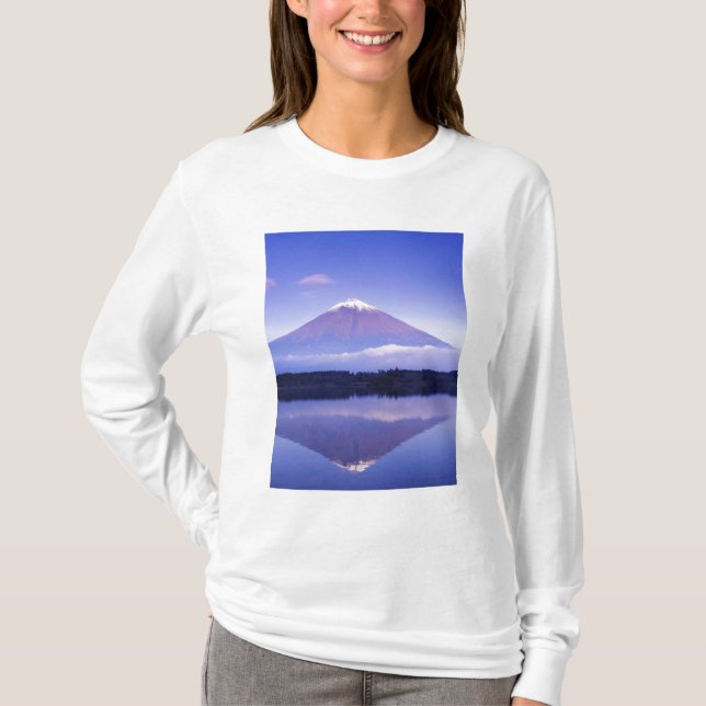 Fuji mit Lenticular Cloud, Motosu Lake, T-Shirt (Vorderseite)