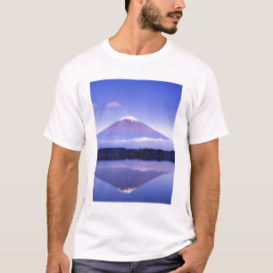 Fuji mit Lenticular Cloud, Motosu Lake, T-Shirt