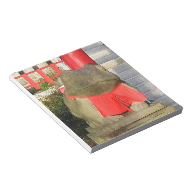 Fuku Kaeru 福 か え Fortune Frog mit Red Yodarekake Notizblock (angewinkelt)