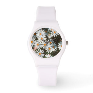 Fülle von weißen Gänseblümchen (Asteraceae) Armbanduhr