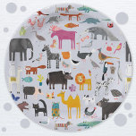 Fun Animal Menagerie Pappteller<br><div class="desc">Mit allen Arten von Dschungel,  Safari,  Zootieren,  Haustieren,  Vögeln und wild lebenden Tieren. Ein Monster und ein Dinosaurier hätten vielleicht auch dort hineingeschnappt. Ideal für einen lustigen Tierfreund. Originelle Kunst von Nic Squirrell.</div>