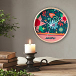 Fun Bloral Personalisiert Inspirivity Clock Uhr<br><div class="desc">Diese niedlichen Kunstuhren sind personalisiert, floral, farbenfroh, trendig und stilvoll. Sie sind maßgeschneiderte dekorative Uhren, die Kreativität und Positivität in jedem Raum bringen. Ein lustiges und einzigartiges inspirierendes Zitat, um Ihrem Zimmer eine positive Note zu verleihen! Diese einzigartig gestalteten Uhren sind mehr als nur ein Weg, die Zeit zu erzählen...</div>
