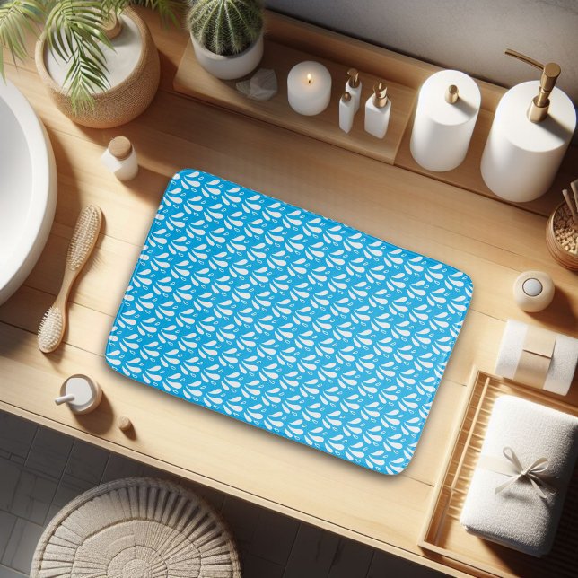 Fun Blue White Minimalistisch Splash Muster Badematte (Von Creator hochgeladen)