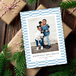 Fun Checked Customizable Color 1 Foto LT BLUE Feiertagskarte<br><div class="desc">Diese lustige und festliche Urlaubskarte verfügt über ein individualisierbares Farbkarton, ein vertikales Foto und eine einfache Typografie. Die Rückseite der Karte weist das gleiche karierte Muster auf (Sie können auch ein anderes Foto und/oder einen zusätzlichen Text auf der Rückseite hinzufügen). **Um die Musterfarben anzupassen, benutzen Sie einfach das Editor-Tool und...</div>