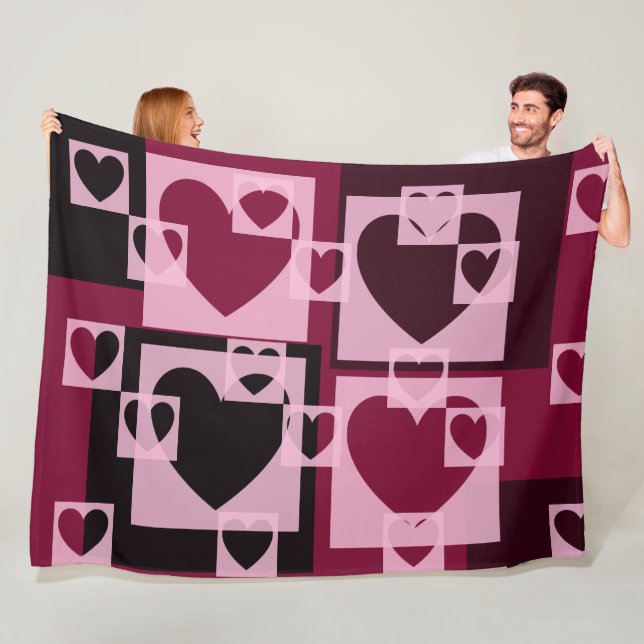 Fun Checkered Hearts Soft Pink und Wine Red Fleecedecke (Beispiel)