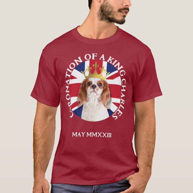 Fun CORONATION eines Königs Charles Spaniel T-Shirt (Vorderseite)