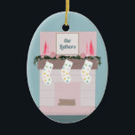 Fun Disco Pink Custom Christmas Keramik Ornament<br><div class="desc">Ein tolles,  individuelles Ornament für Ihre lustige Familie! Dieses Ornament umfasst einen Mantel mit rosa Bottlebürstenbäumen,  Diskobällen und Strümpfen. Der Familienname auf der Vorderseite und das Jahr auf der Rückseite kann mit der Personalisierungsfunktion angepasst werden.</div>