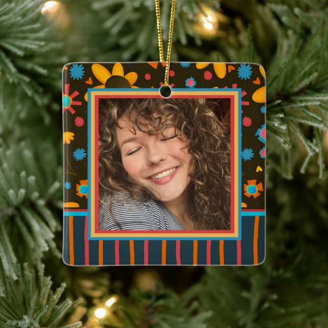 Fun Floral Daisy Datum des benutzerdefinierten Fot Keramikornament (Baum)