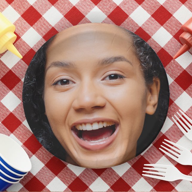 Fun Full Face Nah Up Selfie Foto Pappteller (funny full face close up selfie photo birthday party paper plates)