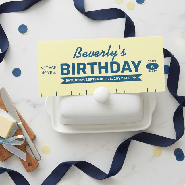Fun Iconic Stick of Butter Grade A Birthday Einladung (Butterlicious birthday invitation! Stick of butter invite in a unique shape.)
