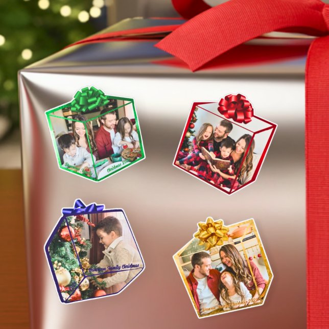 Fun Modern Christmas Present Family Photo Custom Aufkleber (Von Creator hochgeladen)