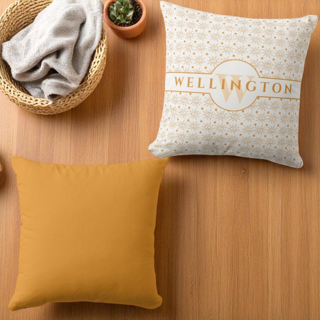 Fun Monogram Name Hand Drawing Sun Kissen (Front and back throw pillow )