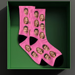 Fun Novelty Face Foto Custom Wedding Groom Spaß Socken<br><div class="desc">Fun Wedding Groom Trauzeugen Neues Geschenk: Socken mit 2 Gesichts-Fotos. Gut als Geschenk für Ihre Hochzeitsfeier, als Bachelor oder Bachelorette Neuheit Geschenk. Um den Ausschnitt-Effekt zu erhalten, benutzen Sie bitte eine PNG-Datei mit bereits ausgeschnittenem Hintergrund. Wenn nicht, erscheint Foto wie ein Kreis, der von seinem eigenen Hintergrund umgeben ist, genau...</div>