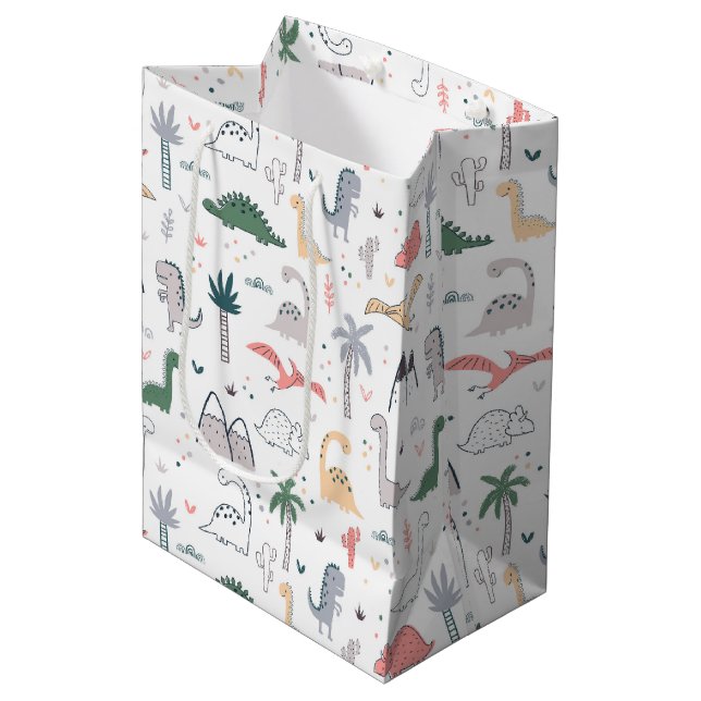Fun Pastel Dinosaur Scene Pattern Mittlere Geschenktüte (Vorderseite Schrägansicht)