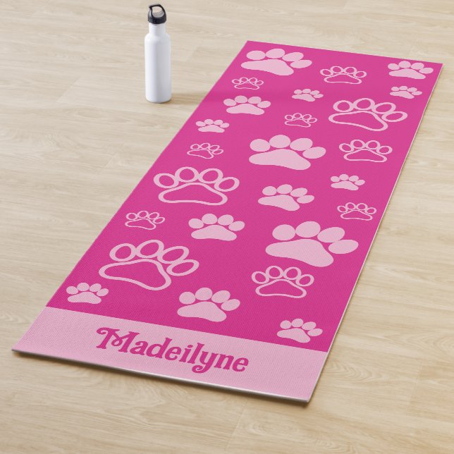 Fun Paw Print Monogram Hot Pink und Light Pink Yogamatte (Beispiel)