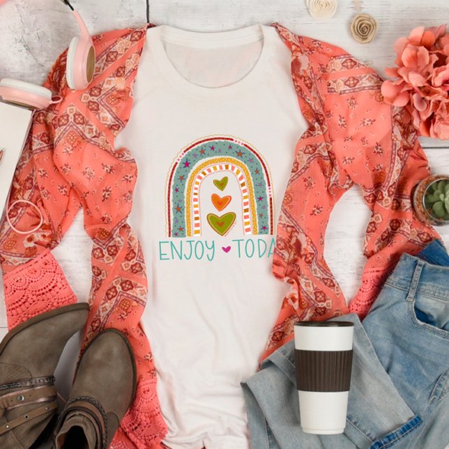 Fun Rainbow Hearts genießen Heute Inspirivität T-Shirt (Von Creator hochgeladen)