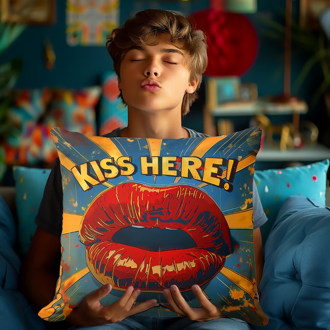 Fun Retro Pop Art 'Kiss Here' Kissen (Bold Pop-Art 'Kiss Here!' Decorative Pillow)
