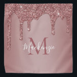 Fun Rose Gold Sparkle Glitzer Tropfen Monogramm Halstuch<br><div class="desc">Fun Rose Gold Sparkle Glitzer Tropfen Monogram Bandana mit Mode Imitate rot Rosa/Rose Gold Glitzer Tropfen auf einem schicken Hintergrund mit Ihrem eigenen Monogramm und Namen. Bitte kontaktieren Sie uns unter cedarandstring@gmail.com ,  wenn Sie Hilfe beim Design oder den passenden Produkten benötigen.</div>