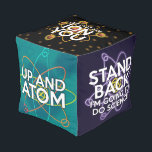 Fun Science Quotes Kubus Sitzpuff<br><div class="desc">Ein cooler,  trendiger,  wissenschaftlich inspiriert Kopfkissenpouf,  der als Geschenk für alle Wissenschaftler,  Wissenschaftslehrer,  Wissenschaftsstudenten,  kurz,  für alle Wissenschaftsfreaks in Ihrem Leben konzipiert wurde (und das schließt dich ein)! Design: Science Geekness© unter http://www.zazzle.com/sciencegeekness*</div>
