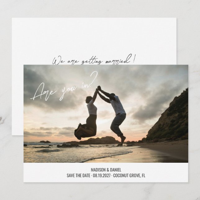 Fun Script Schriftart Vollblutung Foto Sind Sie in Save The Date (Vorne/Hinten)