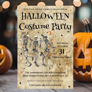 Fun Skeletons Halloween Costume Party Postkarte