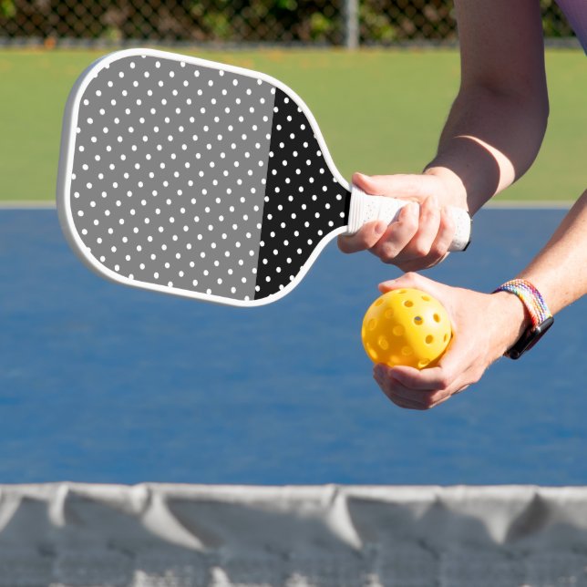 Fun Sporty Grey Black Block White Polka Dots Pickleball Schläger (InSitu)