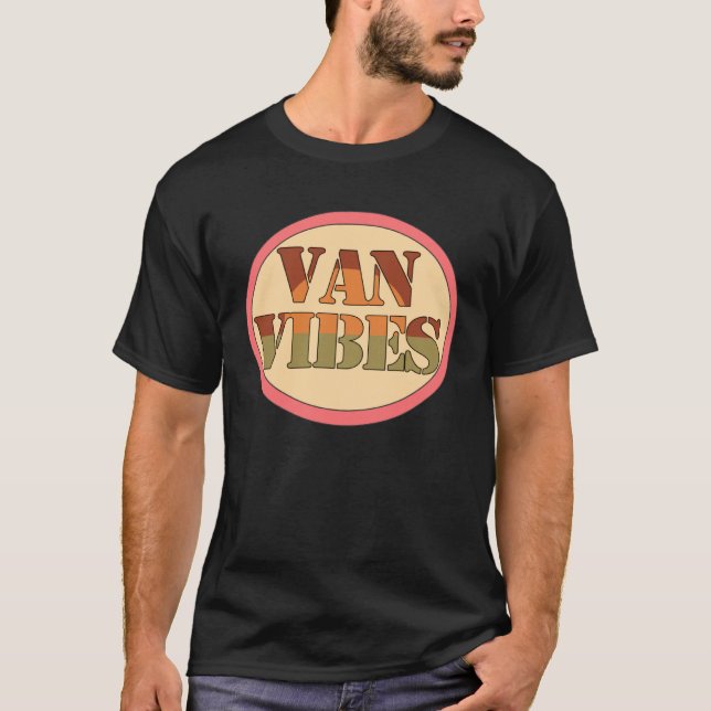 Fun Van Vibes Retro Van Life Camper T-Shirt (Vorderseite)