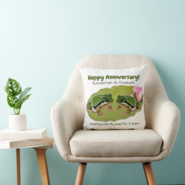 Fun Wedding Anniversary Frog Couple Template Kissen