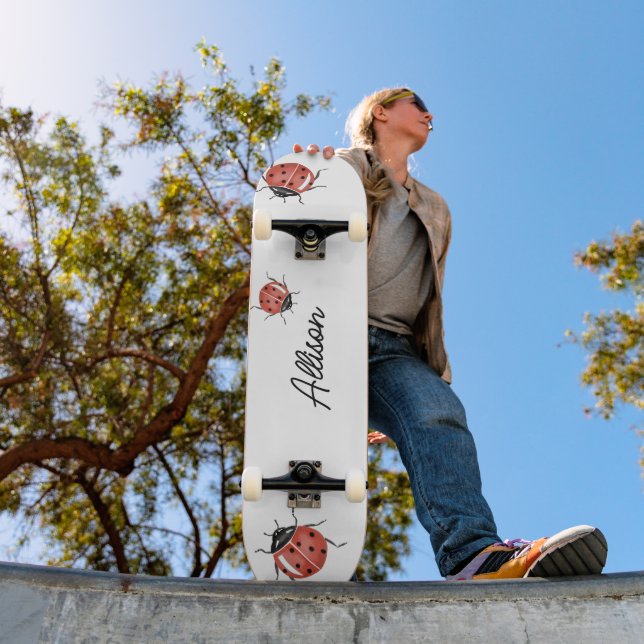 Fun White Ladybug Skateboard (Außenbereich 1)