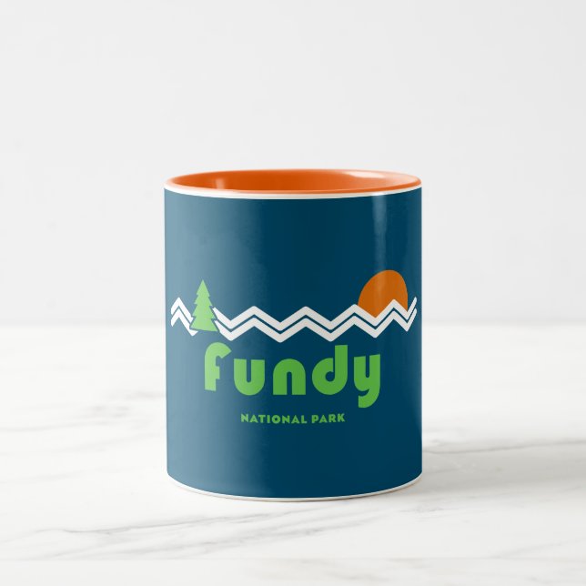 Fundy National Park Retro Zweifarbige Tasse (Mittel)