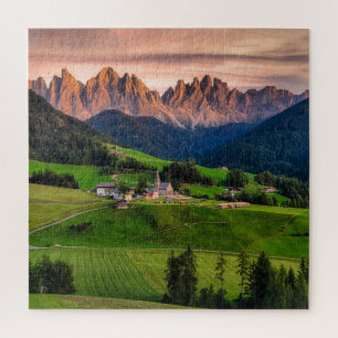 Funes, Italien - landschaftliches Landschaftsbild Puzzle